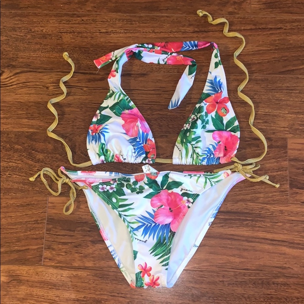 NWOT Guess Floral Tie Bikini